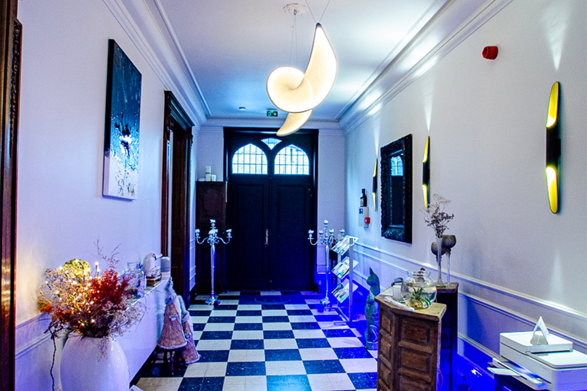 B&B
